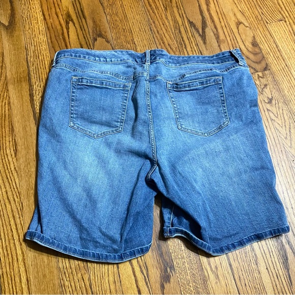 Torrid denim shorts size 22 - Picture 4 of 7